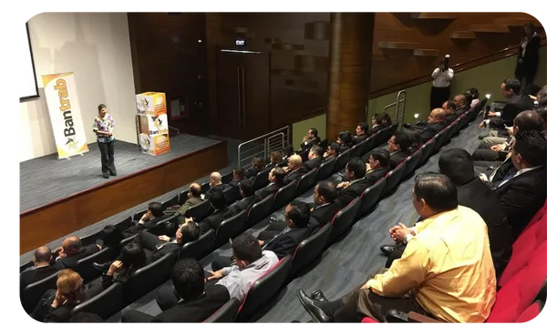 Barbara Padilla, conferencista para eventos corporativos sobre Transformación del Dolor