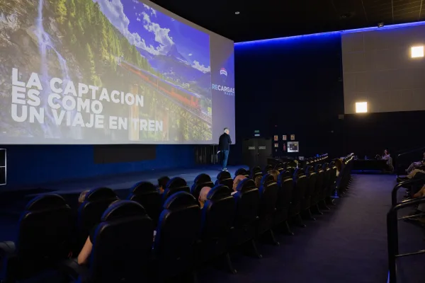 Joaquin Caraballo, conferencista para eventos corporativos sobre Entrevista Comercial