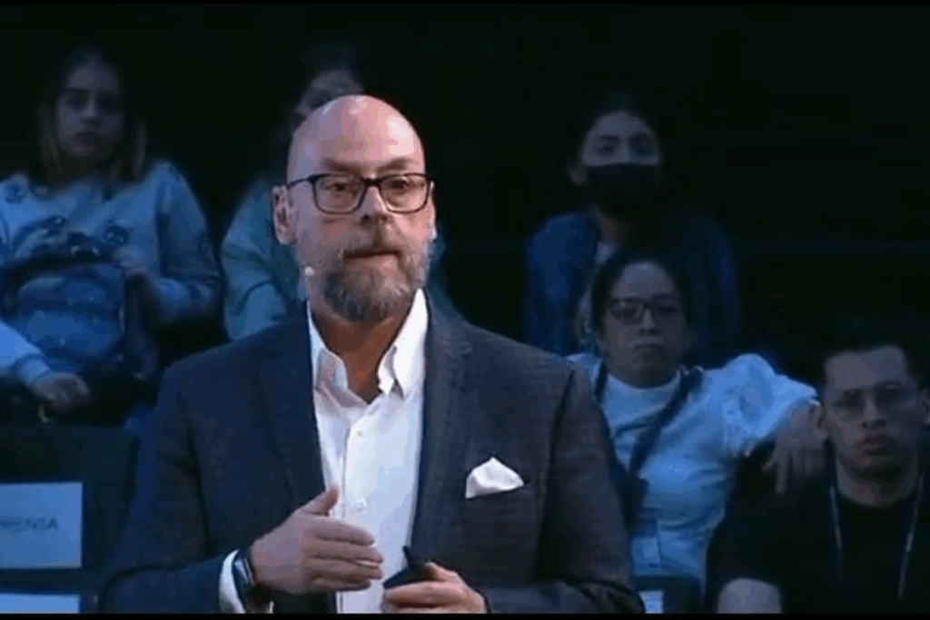 Sal Barrena, conferencista para eventos corporativos sobre Liderazgo Regenerativo